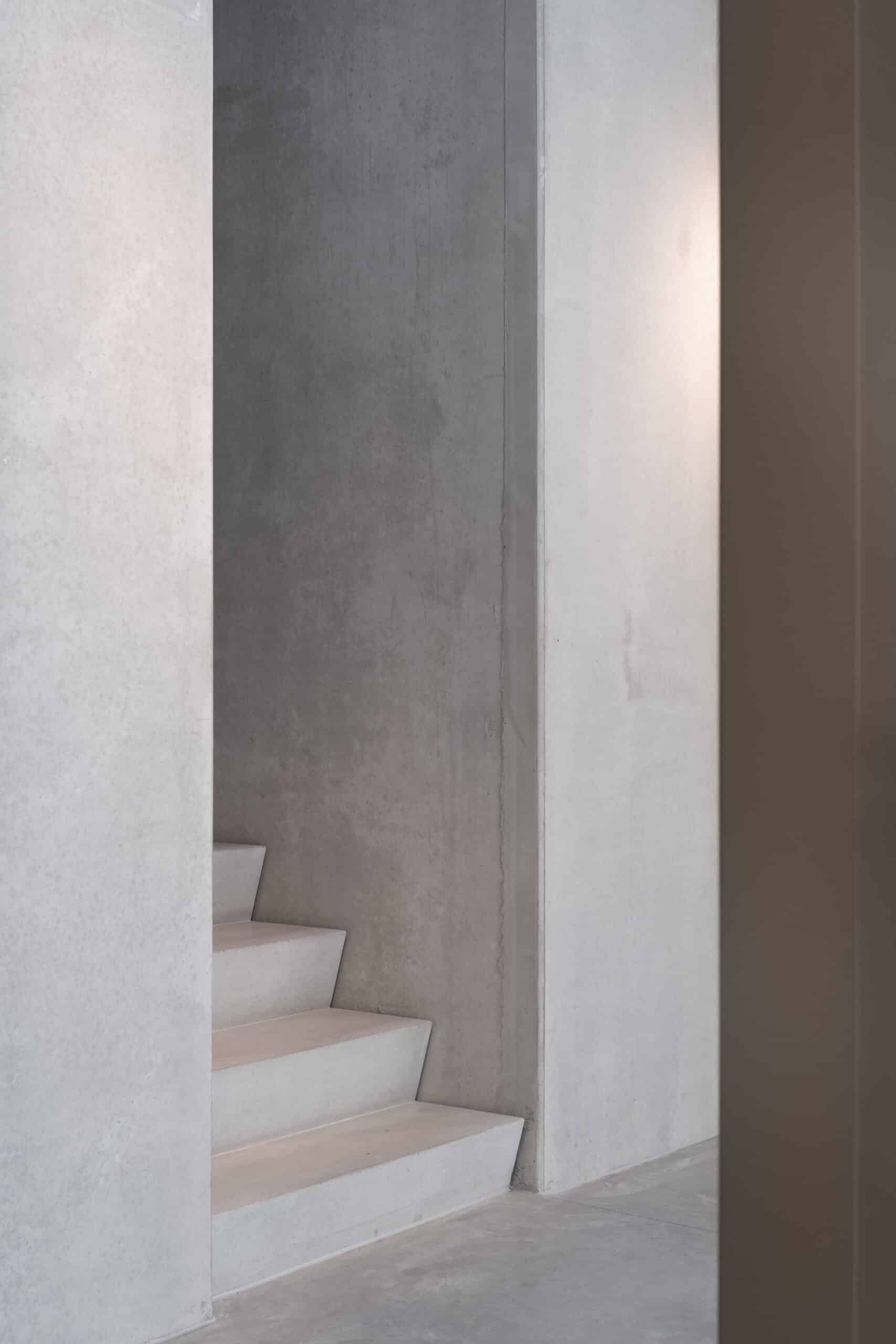 4b_HR-HouseBL-5555